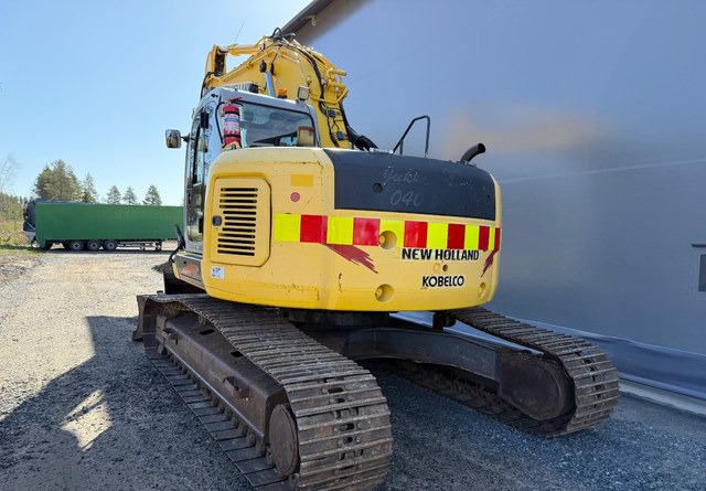 New HollandE235SR - Pelle sur chenille: photos 3 New HollandE235SR - Pelle sur chenille: photos 3