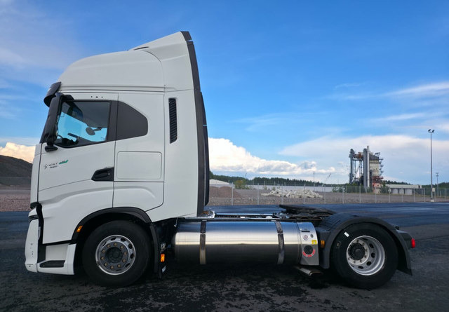 IvecoS-Way 460 4x2 LNG / LBG - Tracteur routier: photos 2 IvecoS-Way 460 4x2 LNG / LBG - Tracteur routier: photos 2