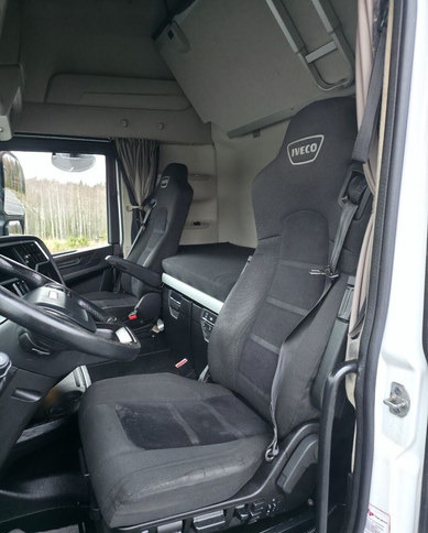 Tracteur routier IvecoS-Way 460 4x2 LNG / LBG: photos 13 Tracteur routier IvecoS-Way 460 4x2 LNG / LBG: photos 13