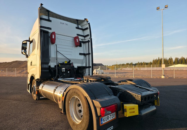 IvecoS-Way 460 4x2 LNG / LBG - Tracteur routier: photos 3 IvecoS-Way 460 4x2 LNG / LBG - Tracteur routier: photos 3