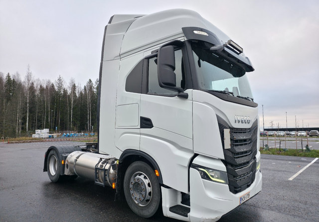 Tracteur routier IvecoS-Way 460 4x2 LNG / LBG: photos 6 Tracteur routier IvecoS-Way 460 4x2 LNG / LBG: photos 6