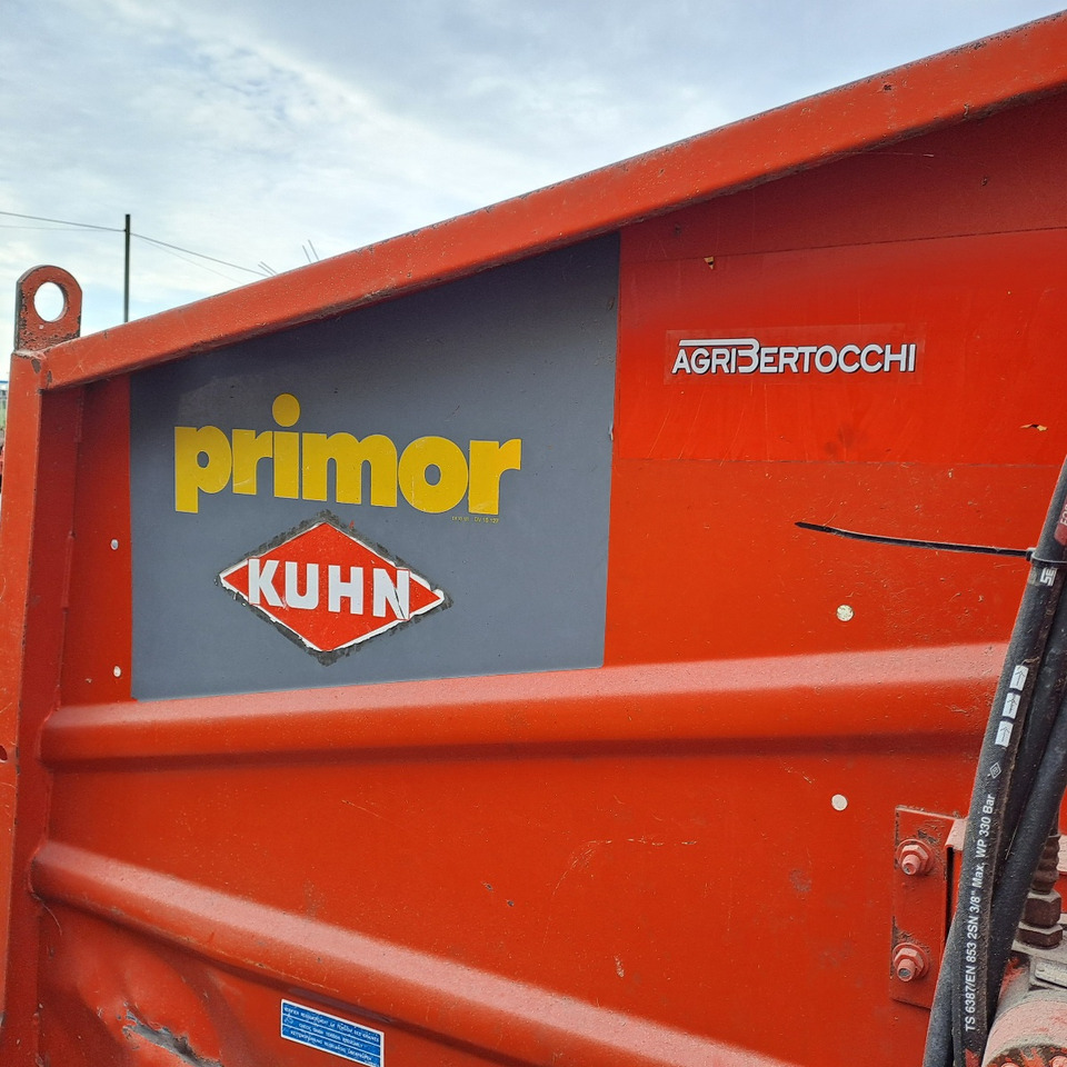 IMPAGLIATRICE KUHN PRIMOR PP - Pailleuse: photos 4 IMPAGLIATRICE KUHN PRIMOR PP - Pailleuse: photos 4