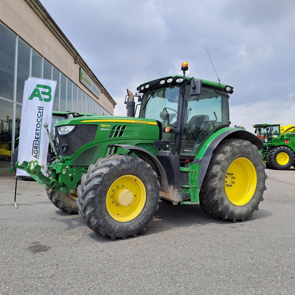 JOHN DEERE 6140R - Tracteur agricole: photos 1 JOHN DEERE 6140R - Tracteur agricole: photos 1
