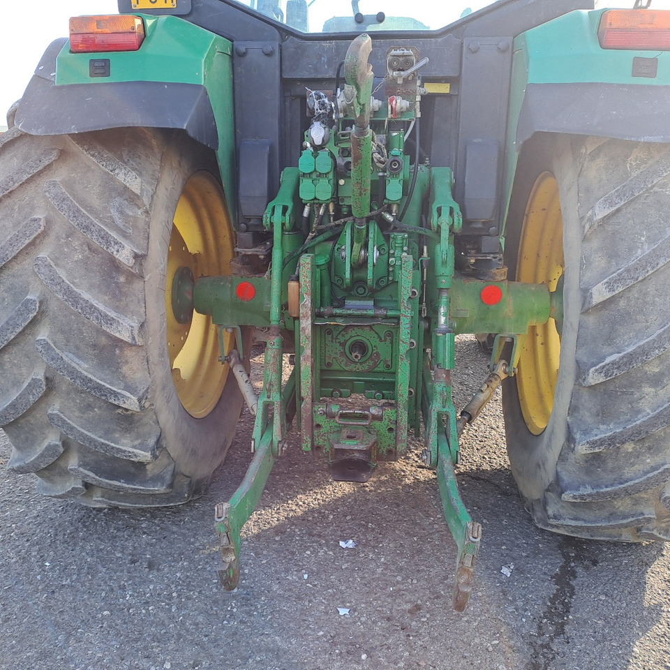 JOHN DEERE 6410 - Tracteur agricole: photos 5 JOHN DEERE 6410 - Tracteur agricole: photos 5