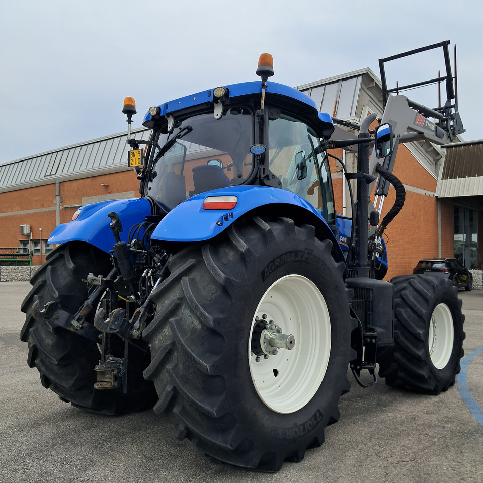 NEW HOLLAND T7 270 - Tracteur agricole: photos 5 NEW HOLLAND T7 270 - Tracteur agricole: photos 5