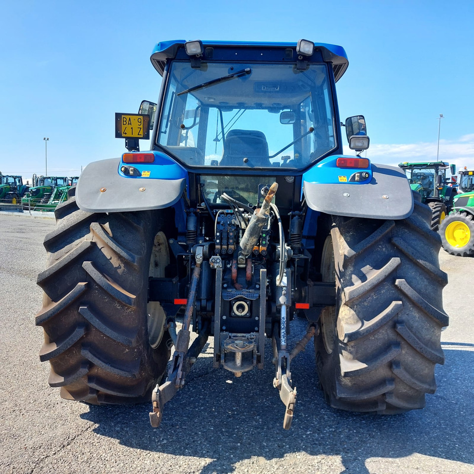 NEW HOLLAND TM 190 - Tracteur agricole: photos 3 NEW HOLLAND TM 190 - Tracteur agricole: photos 3