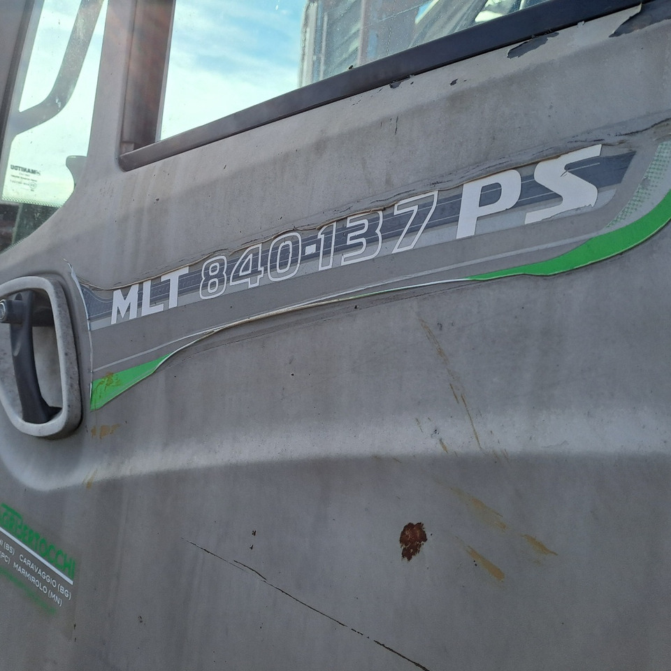 TELESCOPICO MANITOU MLT 840-137 PS - ASTA AGRIBERTOCCHI - Chariot télescopique: photos 5 TELESCOPICO MANITOU MLT 840-137 PS - ASTA AGRIBERTOCCHI - Chariot télescopique: photos 5