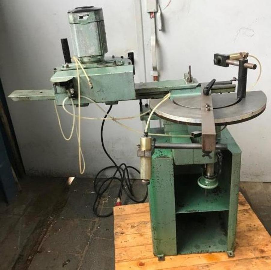 Ausklinkfräse GRAULE - Machine-outil: photos 1 Ausklinkfräse GRAULE - Machine-outil: photos 1