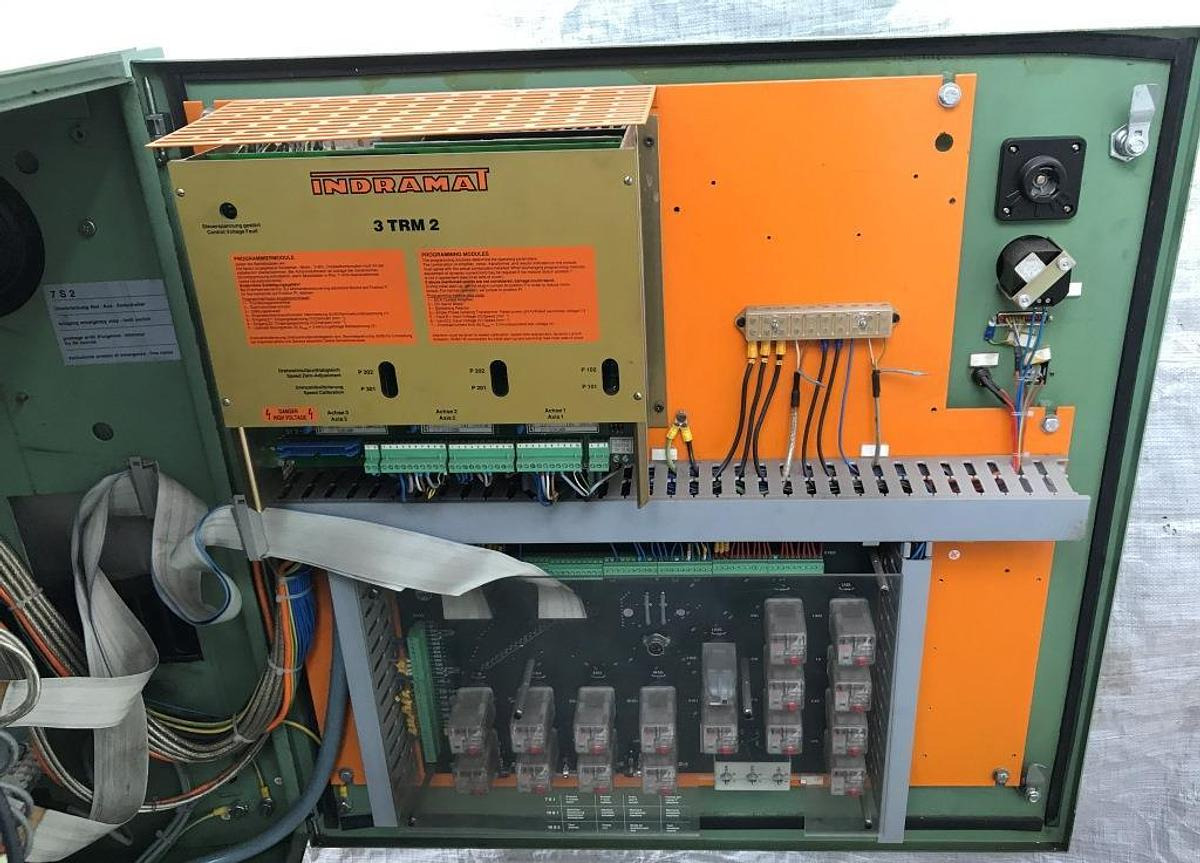 CNC-Fräsmaschine MAHO - Fraiseuse: photos 5 CNC-Fräsmaschine MAHO - Fraiseuse: photos 5