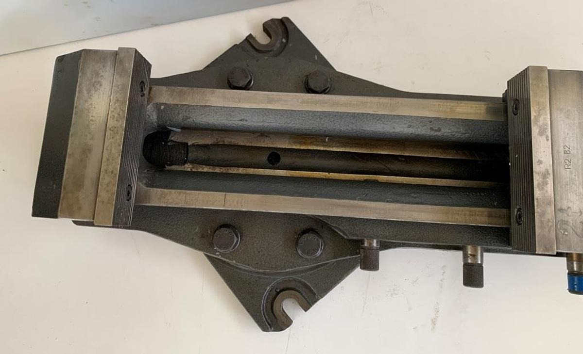 Materialspannstock DECKEL - Machine à métaux: photos 4 Materialspannstock DECKEL - Machine à métaux: photos 4