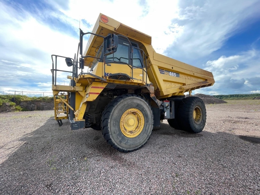Komatsu HD 465-7 E0 - Tombereau rigide: photos 1 Komatsu HD 465-7 E0 - Tombereau rigide: photos 1