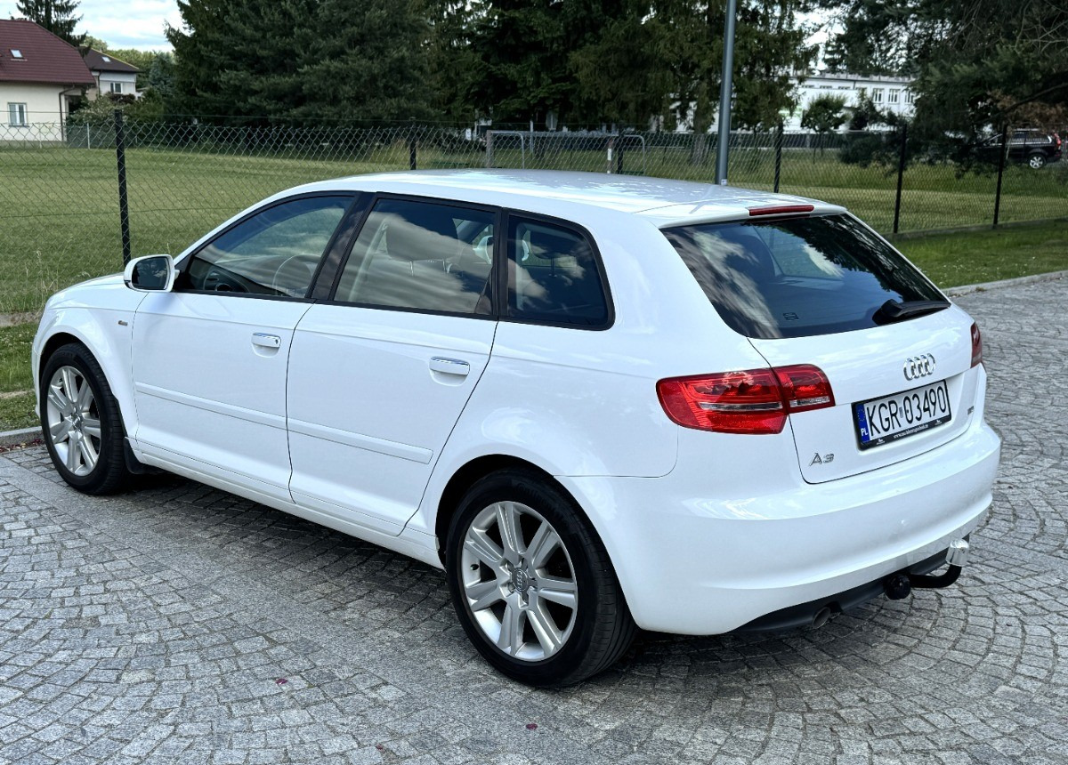 Audi A3 1.6 TDI 105KM Bezwypadkowy potwierdzony przebieg AUTO BARDZO ZADBANE - Voiture: photos 4 Audi A3 1.6 TDI 105KM Bezwypadkowy potwierdzony przebieg AUTO BARDZO ZADBANE - Voiture: photos 4