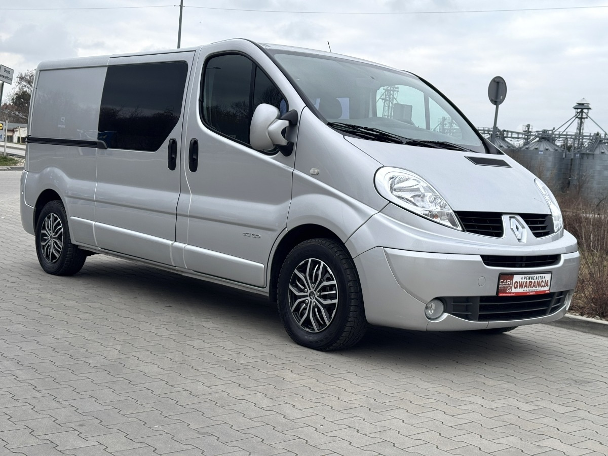 Renault Trafic 2.5 DCI 150KM L2 LONG Brygadówka Niski przebieg JAK NOWY NAVI - Utilitaire double cabine: photos 1 Renault Trafic 2.5 DCI 150KM L2 LONG Brygadówka Niski przebieg JAK NOWY NAVI - Utilitaire double cabine: photos 1