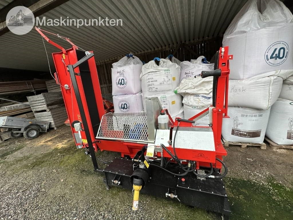 Bala Agri 370 TR 8.1T - Fendeuse de bûches: photos 3 Bala Agri 370 TR 8.1T - Fendeuse de bûches: photos 3