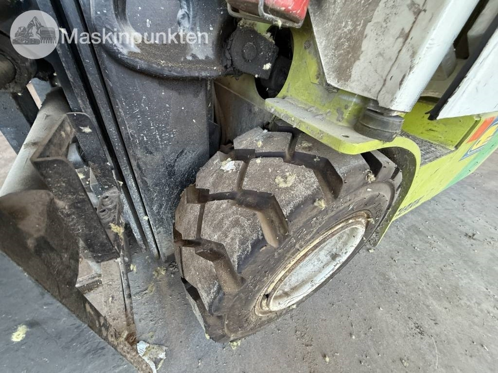 Clark CEM 25  en crédit-bail Clark CEM 25: photos 35 Clark CEM 25  en crédit-bail Clark CEM 25: photos 35