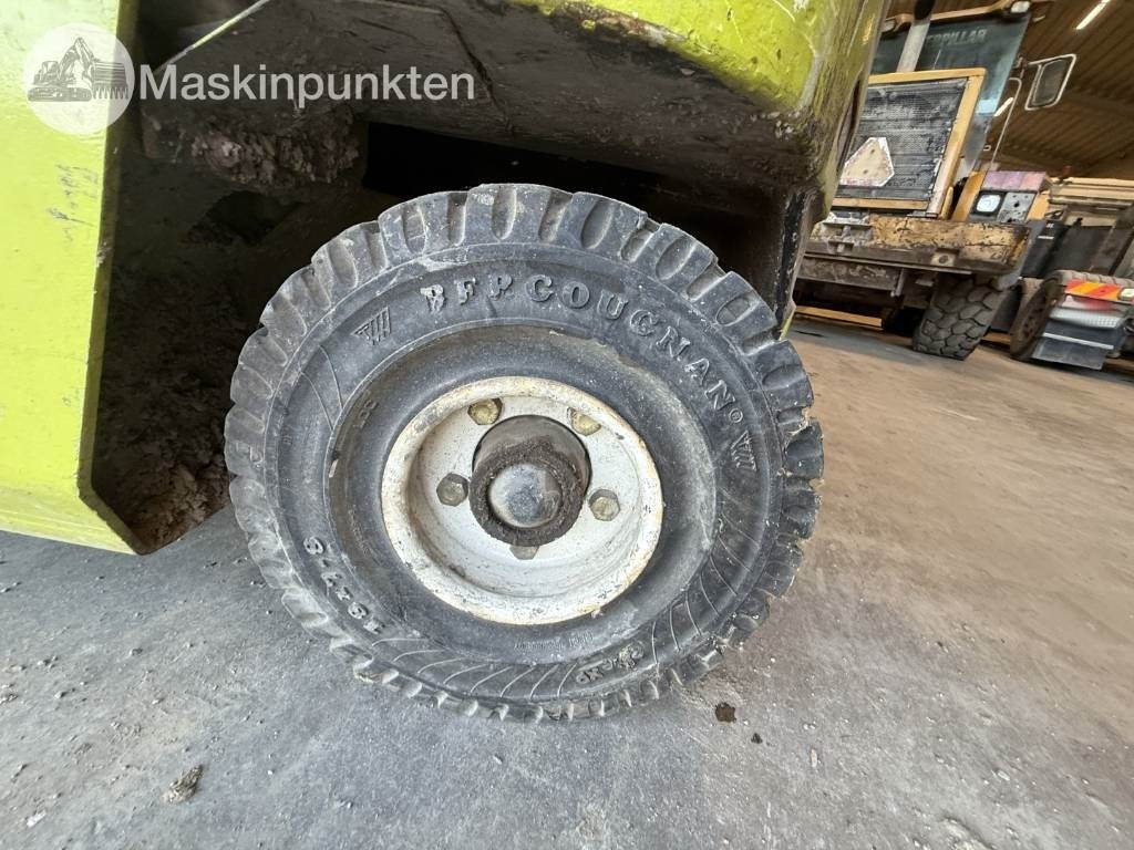 Clark CEM 25  en crédit-bail Clark CEM 25: photos 39 Clark CEM 25  en crédit-bail Clark CEM 25: photos 39