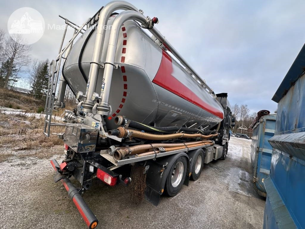DAF XF 510 Z EKIPAGE - Camion citerne: photos 4 DAF XF 510 Z EKIPAGE - Camion citerne: photos 4