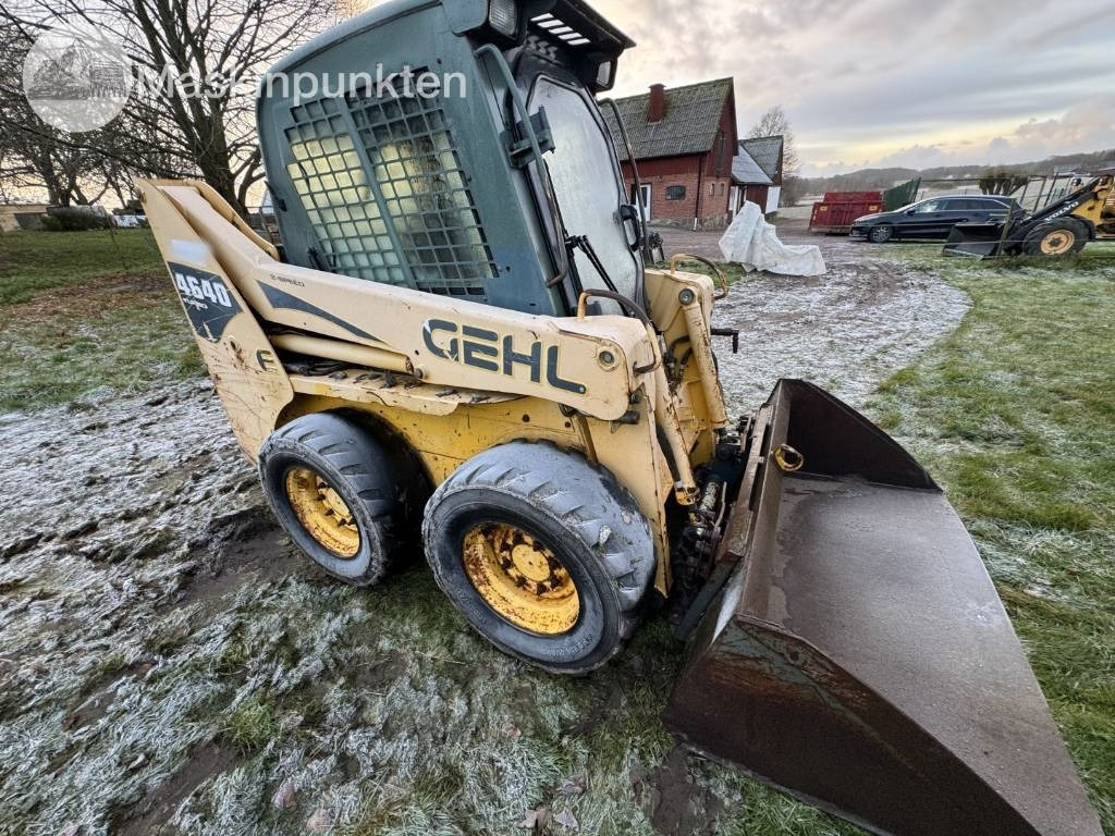 Gehl 4640 Turbo med grävaggregat - Mini chargeuse: photos 4 Gehl 4640 Turbo med grävaggregat - Mini chargeuse: photos 4