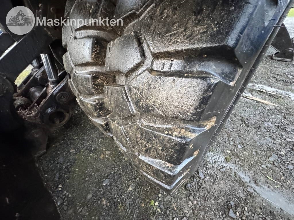 Hitachi ZX 140 W-3 Med vagn och redskap! - Pelle sur pneus: photos 5 Hitachi ZX 140 W-3 Med vagn och redskap! - Pelle sur pneus: photos 5