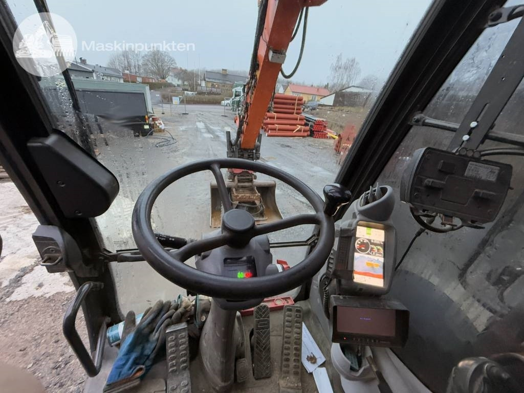 Pelle sur pneus Hitachi ZX 170 W-5 B: photos 16
