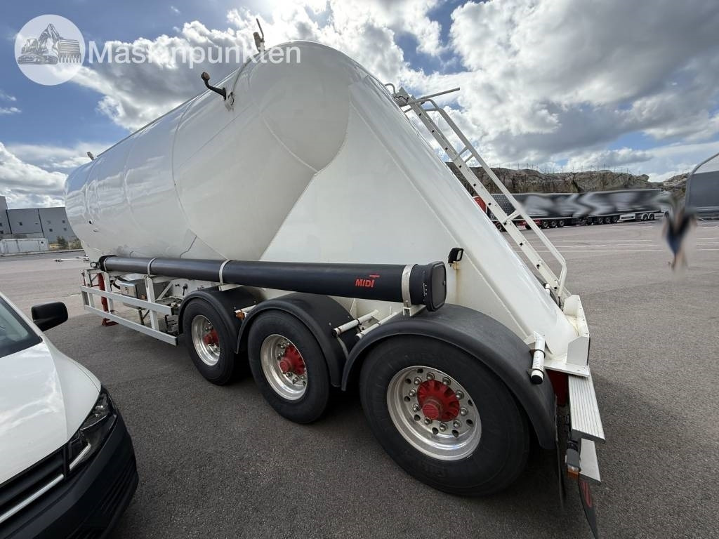 Interconsult Tanktrailer - Semi-remorque citerne: photos 4 Interconsult Tanktrailer - Semi-remorque citerne: photos 4