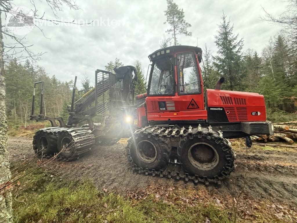 Komatsu 835 - Porteur: photos 4 Komatsu 835 - Porteur: photos 4