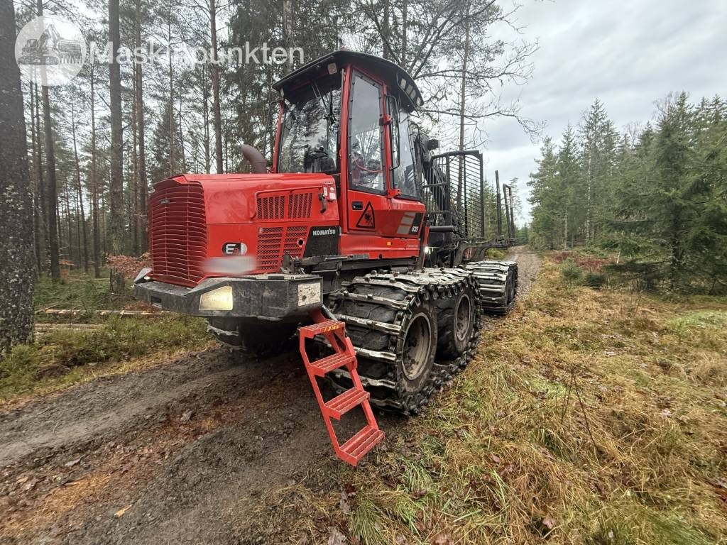 Komatsu 835 - Porteur: photos 1 Komatsu 835 - Porteur: photos 1