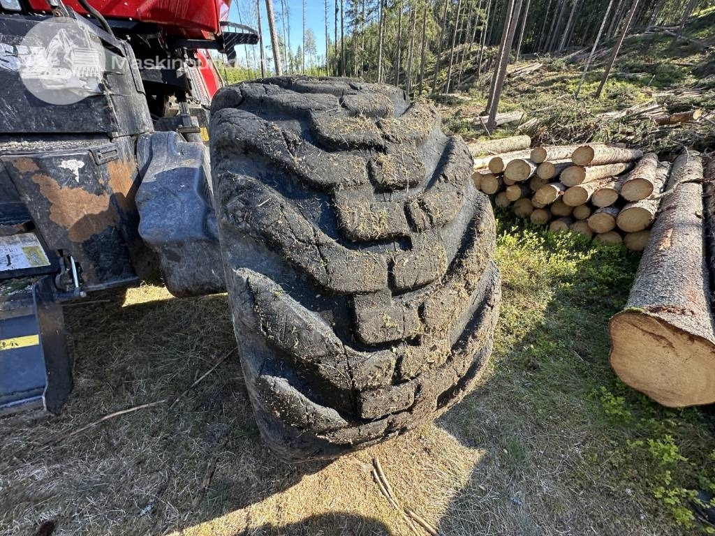 Abatteuse Komatsu 951: photos 27