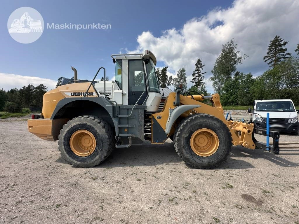 Liebherr L 544 - Chargeuse sur pneus: photos 5 Liebherr L 544 - Chargeuse sur pneus: photos 5