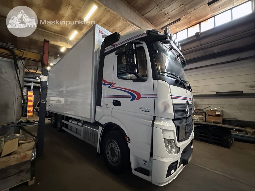 Mercedes-Benz Actros 2545  - Camion fourgon: photos 3 Mercedes-Benz Actros 2545  - Camion fourgon: photos 3