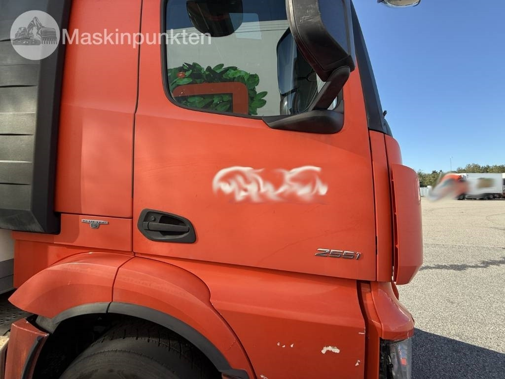 Camion frigorifique Mercedes-Benz Actros 2551: photos 18