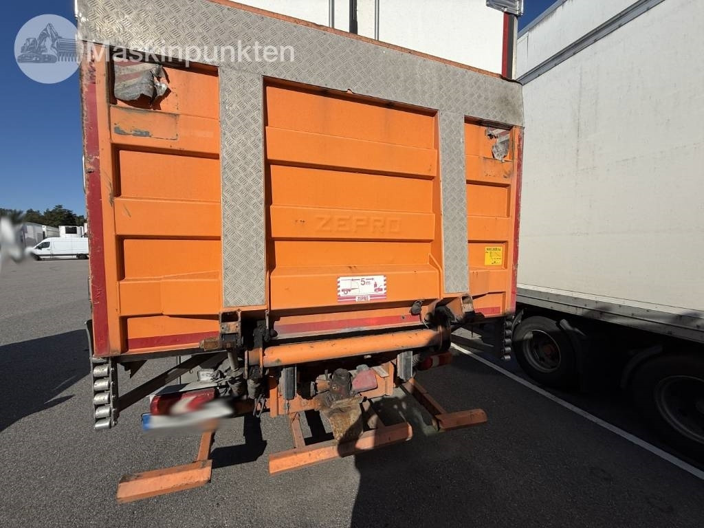 Camion frigorifique Mercedes-Benz Actros 2551: photos 28