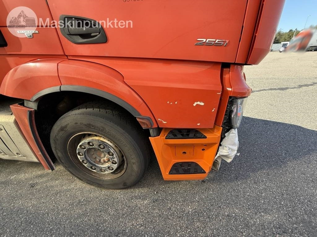 Camion frigorifique Mercedes-Benz Actros 2551: photos 17
