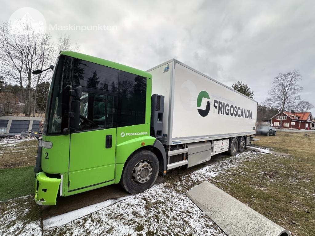 Mercedes-Benz Econic - Camion fourgon: photos 1 Mercedes-Benz Econic - Camion fourgon: photos 1