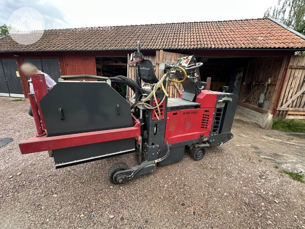 Rellock RSF 750  - Trancheuse: photos 5 Rellock RSF 750  - Trancheuse: photos 5