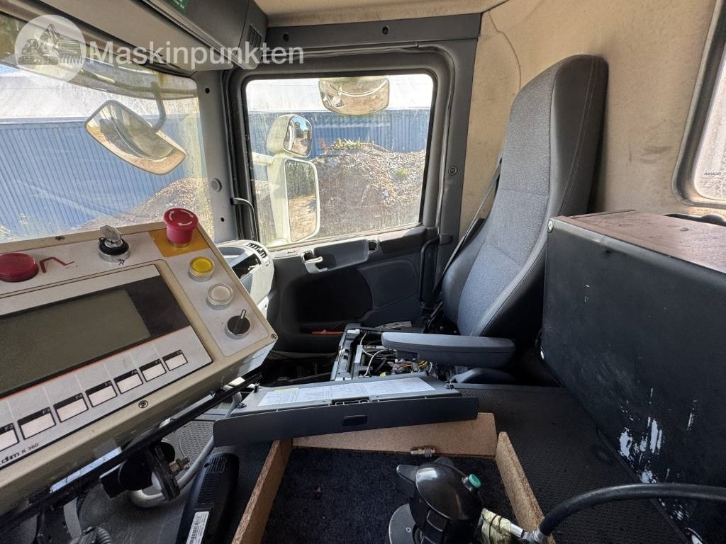 Benne à ordures ménagères Scania P 420 GB: photos 43 Benne à ordures ménagères Scania P 420 GB: photos 43