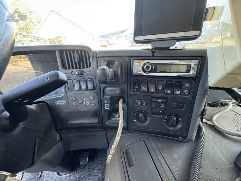 Benne à ordures ménagères Scania P 420 GB: photos 38 Benne à ordures ménagères Scania P 420 GB: photos 38