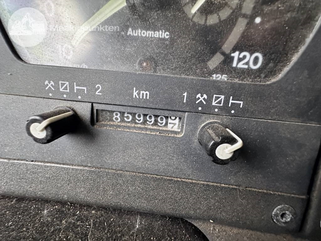 Camion fourgon Scania P 94-310: photos 20