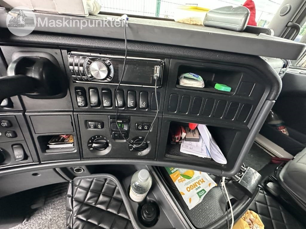 Camion porte-voitures Scania R 450 EKIPAGE: photos 30 Camion porte-voitures Scania R 450 EKIPAGE: photos 30