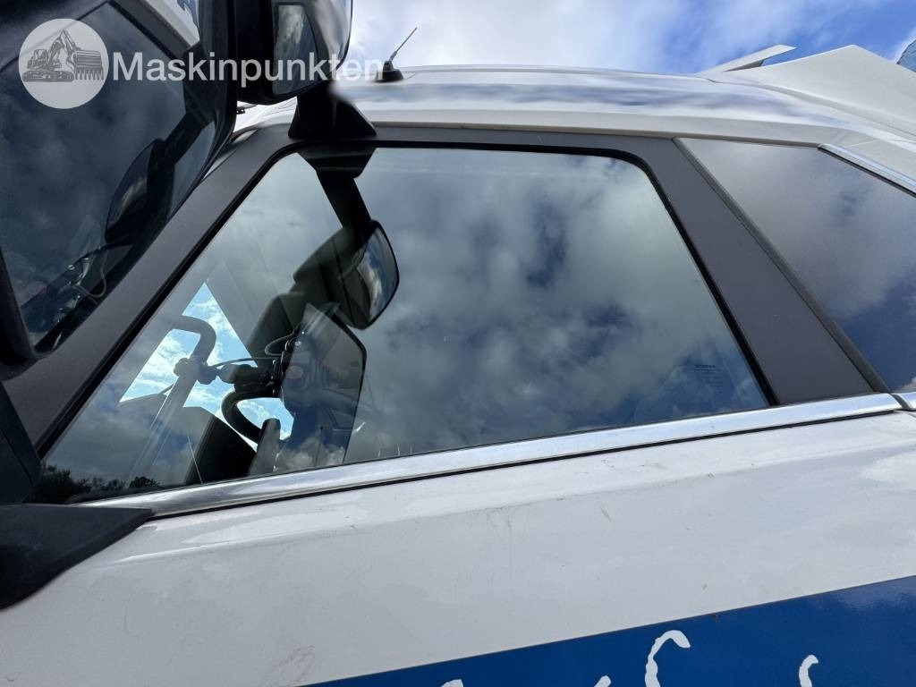 Scania R 580 EKIPAGE en crédit-bail Scania R 580 EKIPAGE: photos 28 Scania R 580 EKIPAGE en crédit-bail Scania R 580 EKIPAGE: photos 28