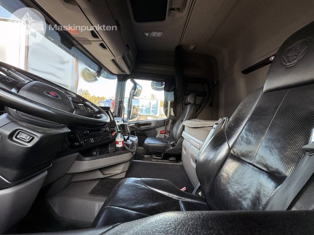 Camion fourgon Scania R 580: photos 30