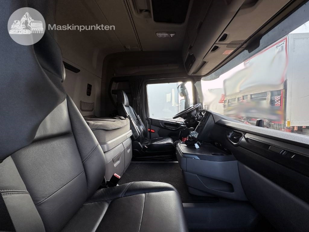 Camion fourgon Scania R 580: photos 23