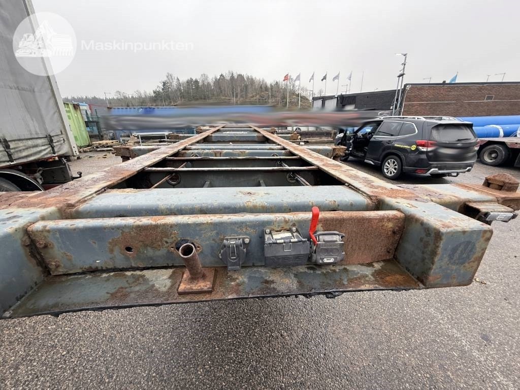 Schweriner CS 40  - Semi-remorque porte-conteneur/ Caisse mobile: photos 3 Schweriner CS 40  - Semi-remorque porte-conteneur/ Caisse mobile: photos 3