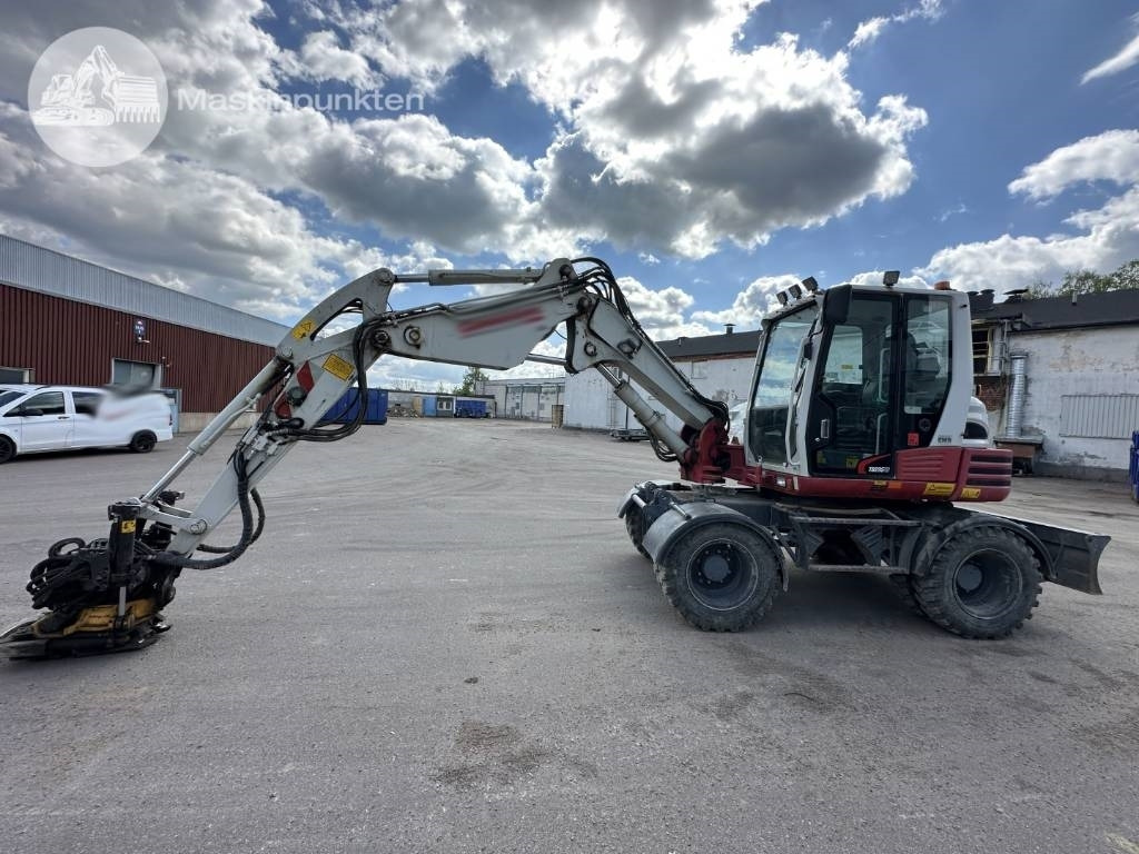Take-Job TB 295 W - Pelle sur pneus: photos 1 Take-Job TB 295 W - Pelle sur pneus: photos 1