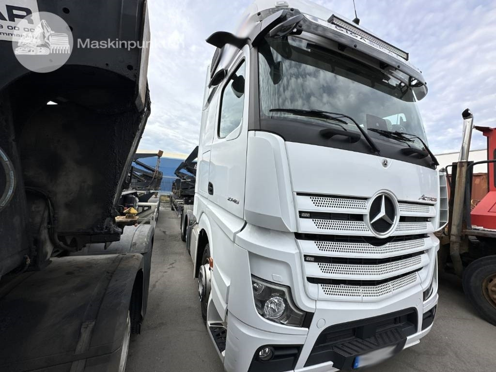 Mercedes-Benz Actros 2746 Puscher - Tracteur routier: photos 1 Mercedes-Benz Actros 2746 Puscher - Tracteur routier: photos 1