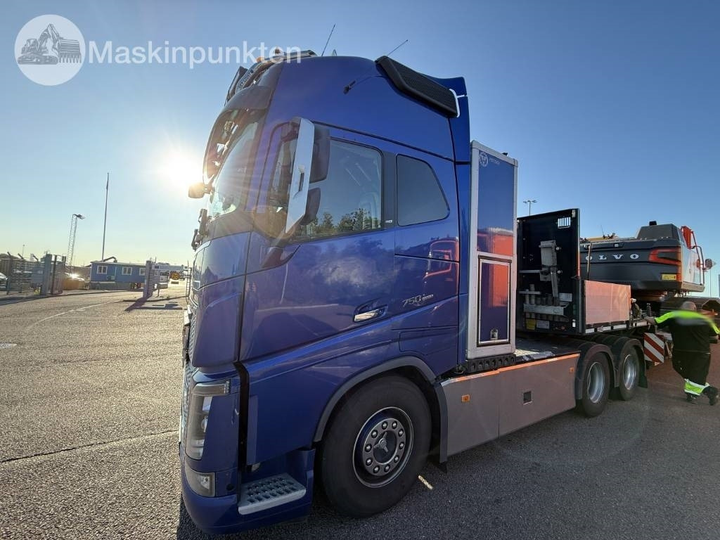 Volvo FH 750 - Tracteur routier: photos 1 Volvo FH 750 - Tracteur routier: photos 1