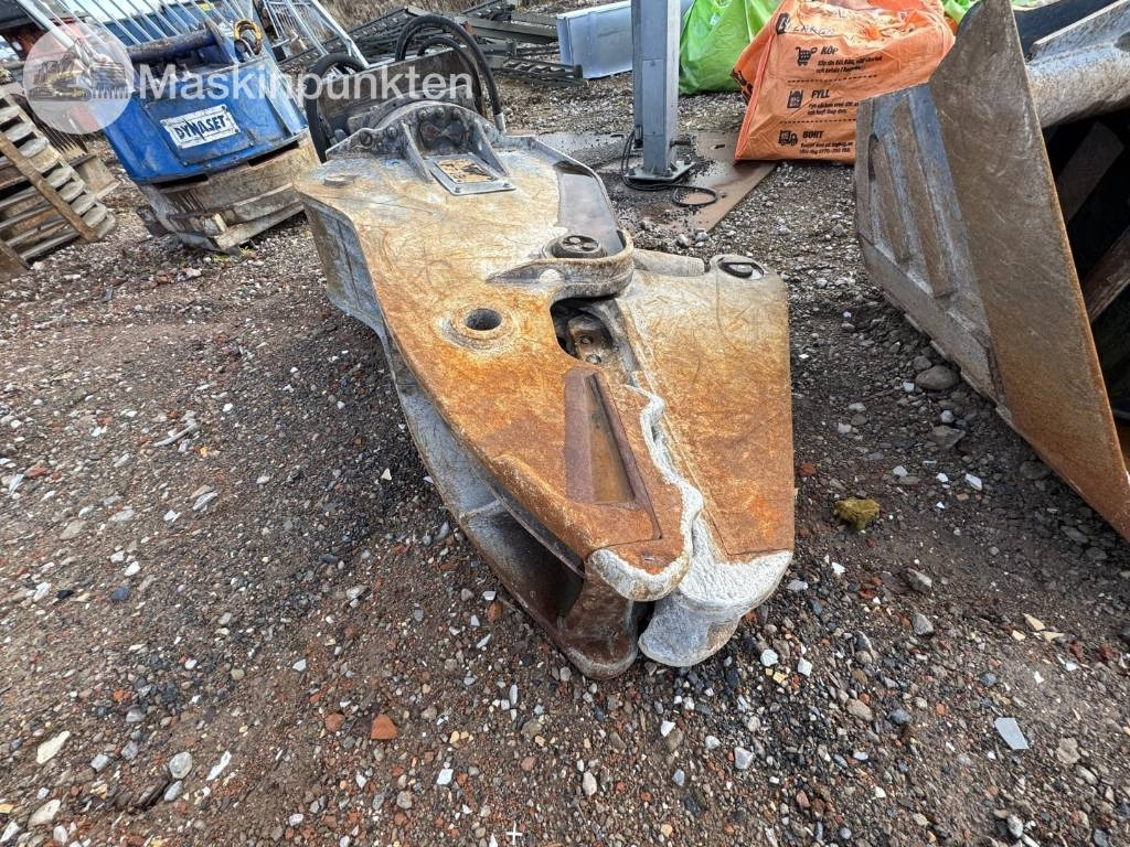 VTN FP18 - Ripper pour Engins de chantier: photos 1 VTN FP18 - Ripper pour Engins de chantier: photos 1