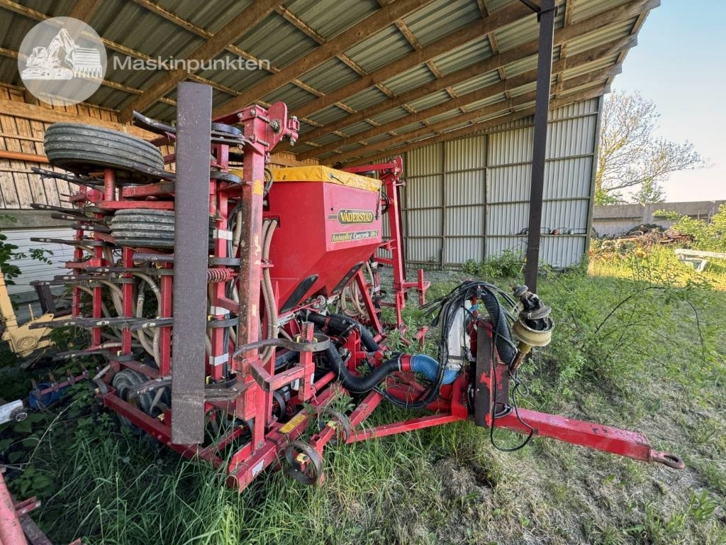 Vaderstad Concorde 600G - Semoir: photos 1 Vaderstad Concorde 600G - Semoir: photos 1