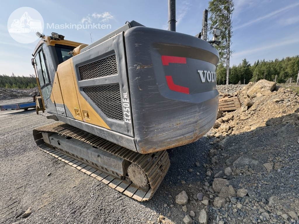 Volvo EC 250 E N L  - Pelle sur chenille: photos 3 Volvo EC 250 E N L  - Pelle sur chenille: photos 3