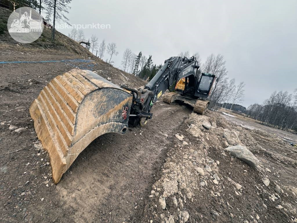 Volvo EC 300 EL - Pelle sur chenille: photos 3 Volvo EC 300 EL - Pelle sur chenille: photos 3